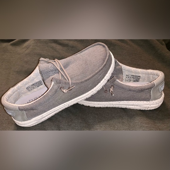 Men’s Hey Dude Wally size 9 Chambray Sepia Brown - Picture 1 of 5